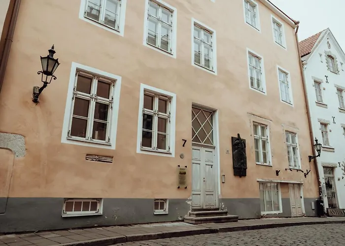 Design In The Heart Of Old Town